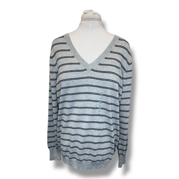 Worthington Women’s V Neck Lightweight Sweater, Gray, size XXL - Picture 1 of 11